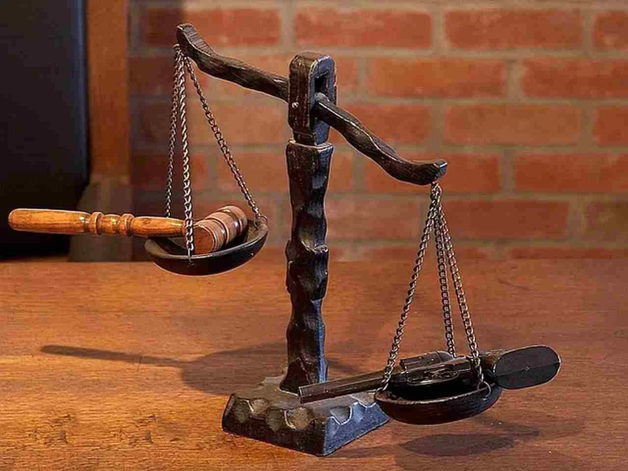 Scales of justice vs (2)